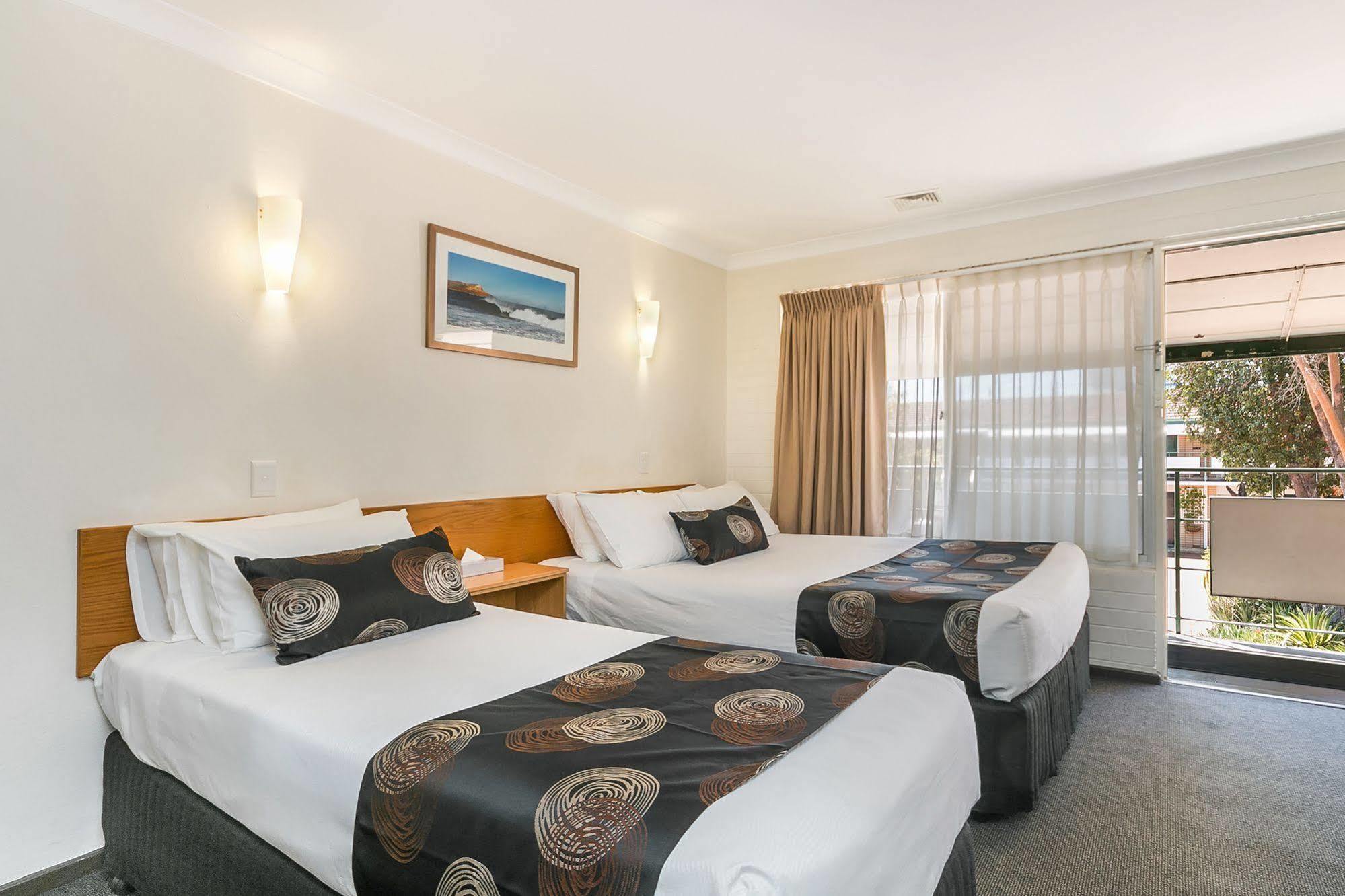 Flag Motor Lodge Perth Exterior photo